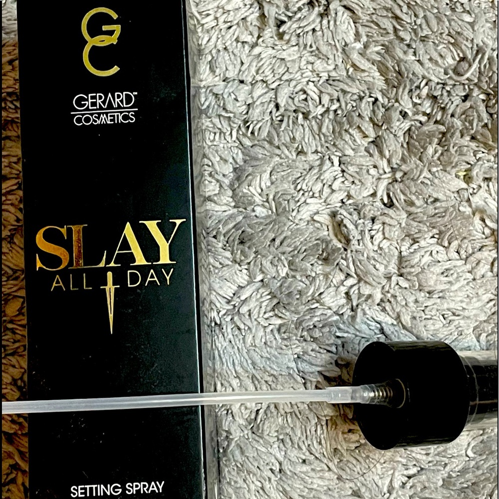 Gerard Cosmetics Slay all Day setting spray- mint chocolate chip